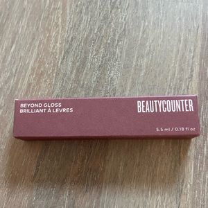 Beautycounter New In Box Beyond Gloss color Magnolia Shimmer